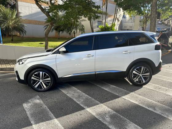 PEUGEOT 5008 1.6 GRIFFE PACK THP 16V GASOLINA 4P AUTOMÁTICO